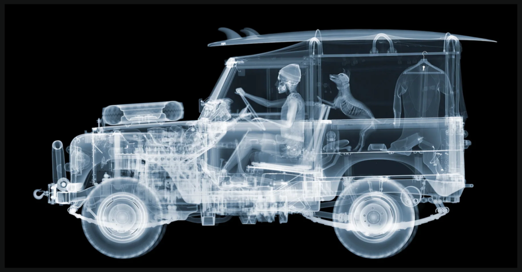 Land Rover - Surf's Up